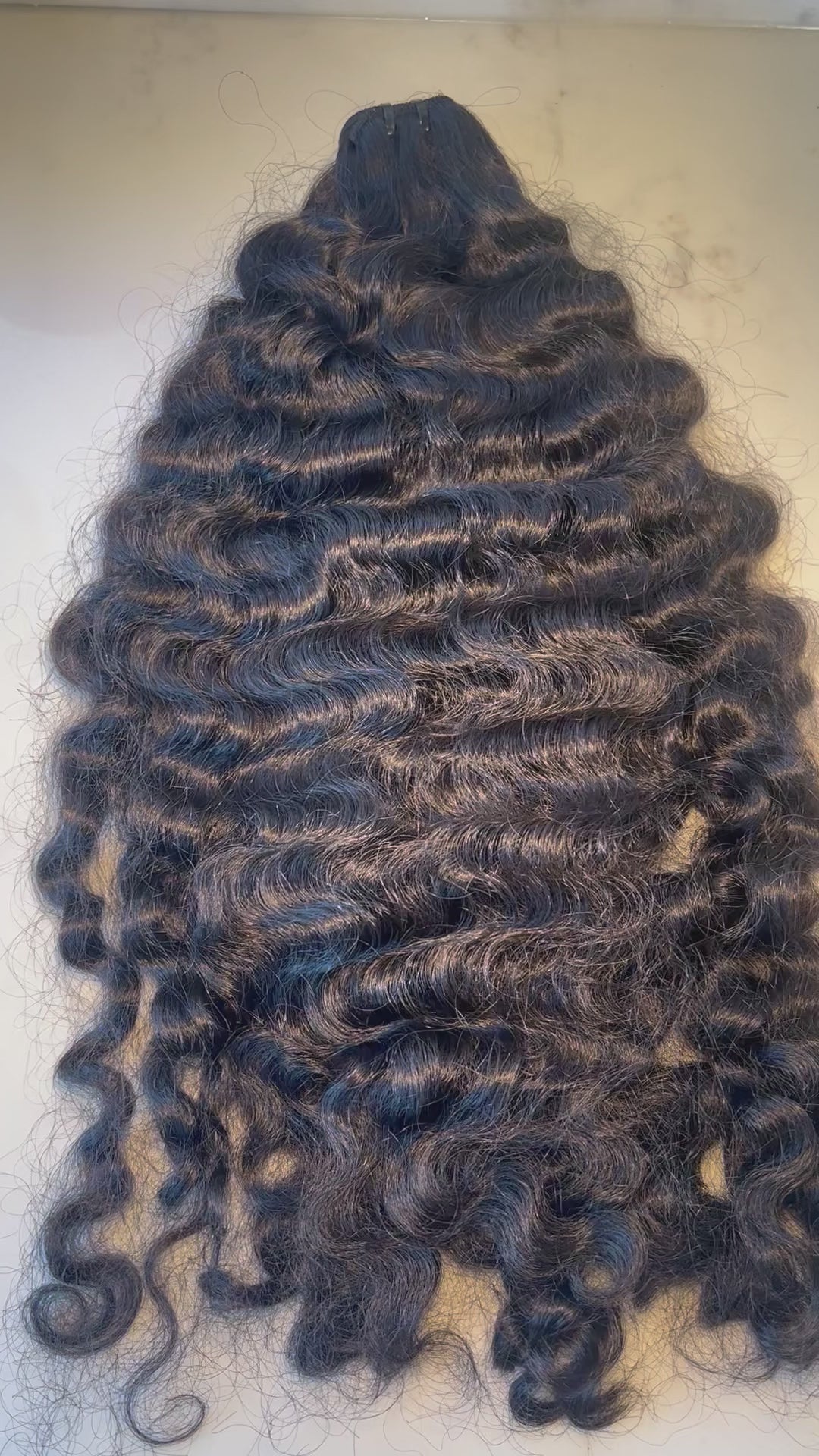 Parris Curly